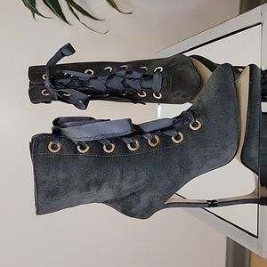 Mid Calf Boots - Gray